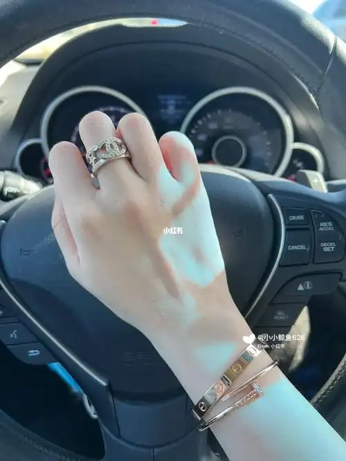 卡地亚手镯叠戴yyds