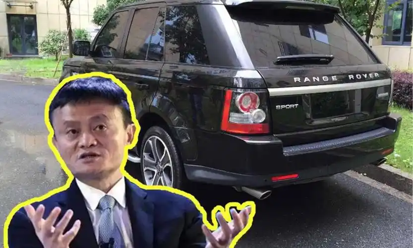 马云退休后,把千万豪车还给公司,看到新座驾,网友:暴露了人品