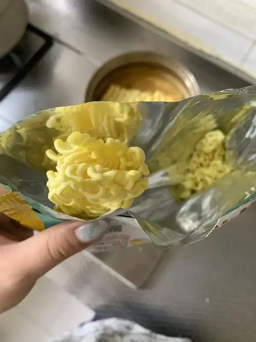 【美食部】一天一袋方便面!更新收官之作虎东最爱安城汤面