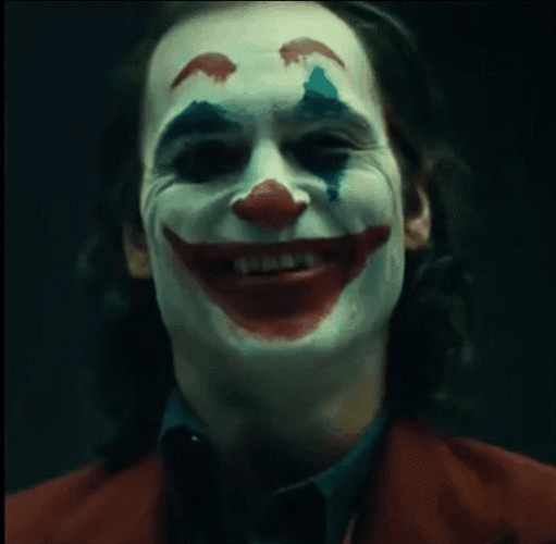 首部"超英"拿金狮,《小丑》为何能征服三大?