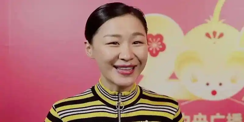 梦想的她离开了家选择了北漂,而这一走,更是带上了自己的好姐妹刘胜英