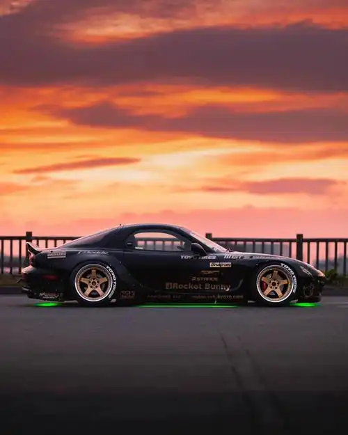 美艳动人的马自达rx-7 fd3s!