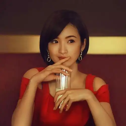 林依晨的"另类"婚姻引发热议!原因是什么呢?