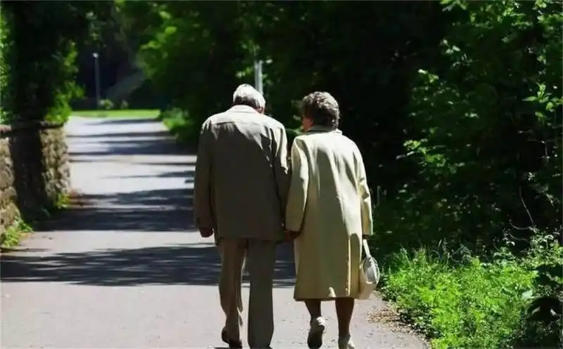 以孝之名为爱安家▎在云鼎让父母于此安享幸福晚年