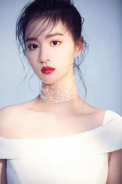 中国最美女明星00后(公认最美女明星前十名)-天晟网