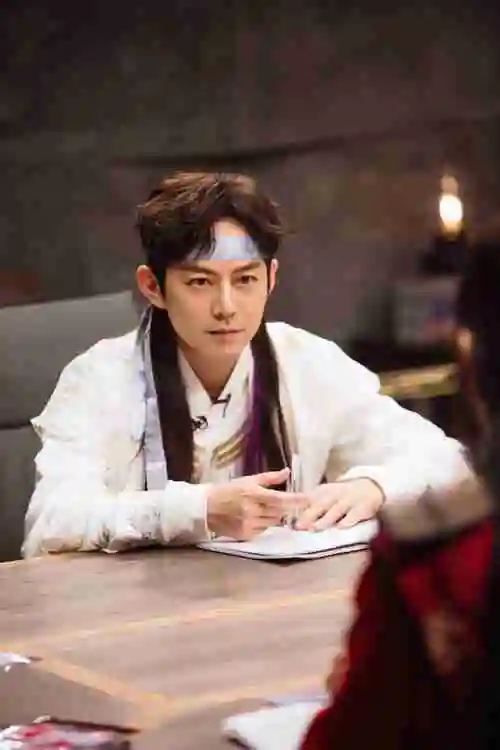 大侦探7何炅高光设计遭杨蓉一眼看穿爱国情怀引发强烈共鸣