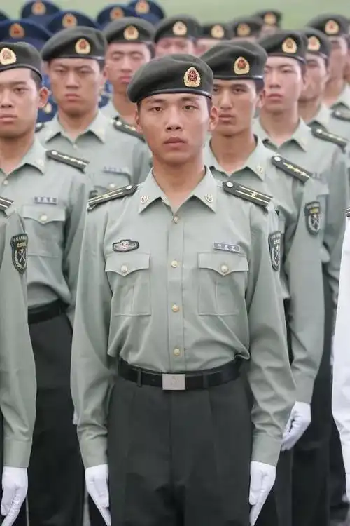 中国军服,帅气!