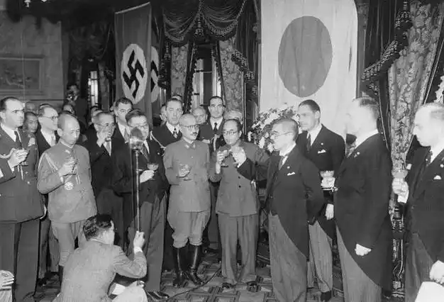 日军战犯有罪,人民无辜,我们应当谅解日本,这种说法对吗?