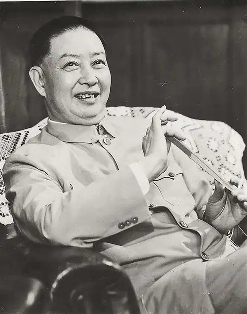 梅兰芳的行书《锦瑟诗》欣赏,行云流水柔美洒脱,网友:才艺双绝_手机搜