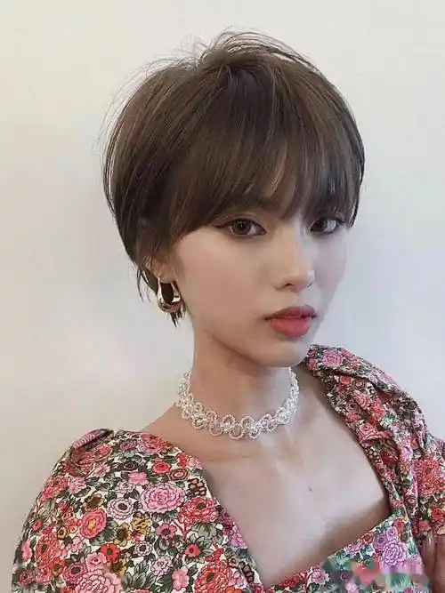 2021巨火网红超a超短发定型烫