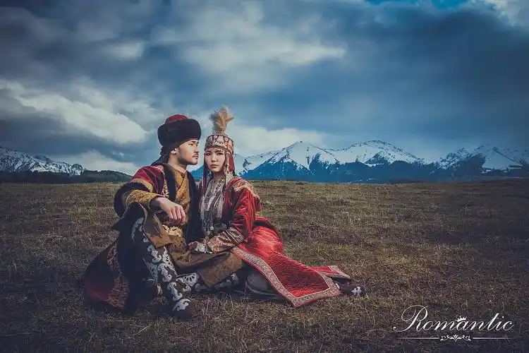 一组哈萨克族婚纱照