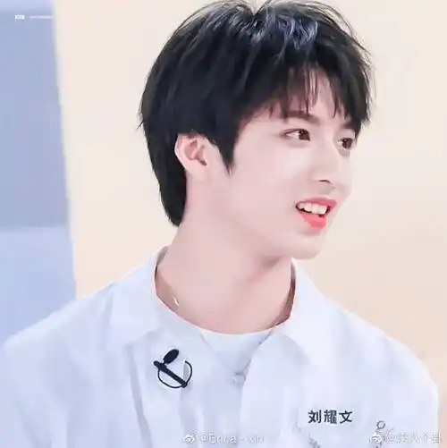 刘耀文运动少年特辑