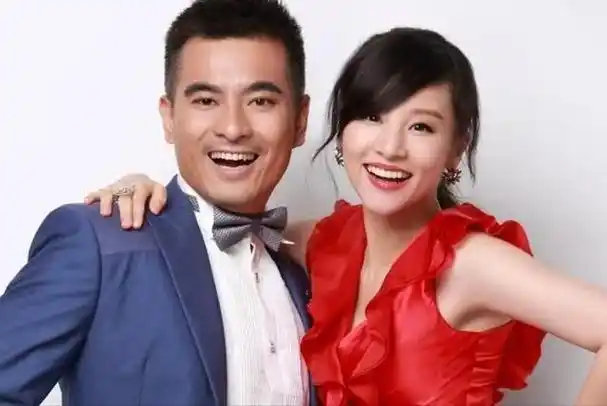 演员陈龙我这辈子最正确的决定就是闪婚娶了演员章龄之为妻