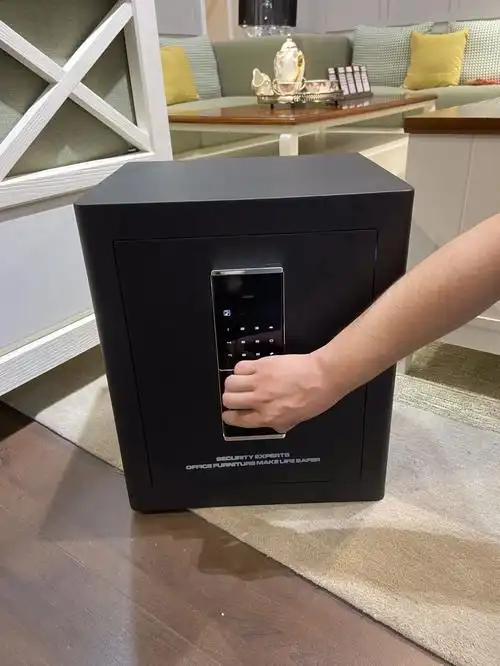 保险柜指纹防盗