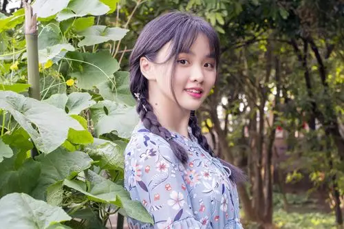 一首农村音乐姑娘想嫁人了又土又俗好听极了