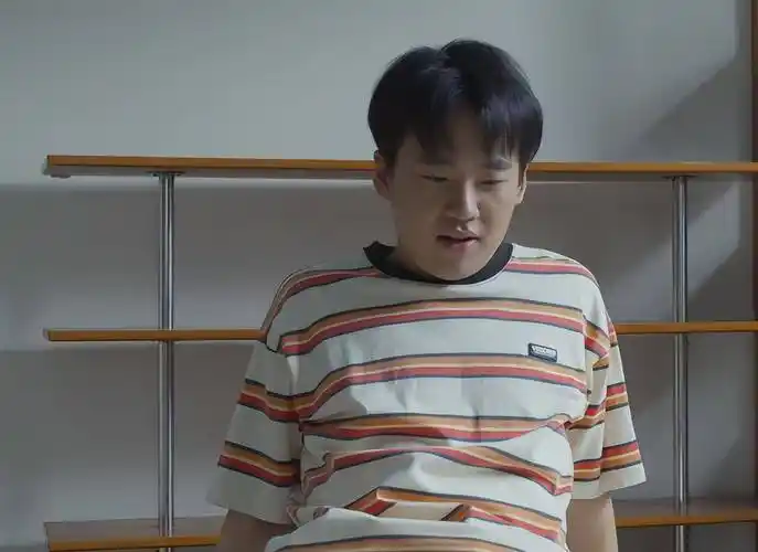 郭麒麟吃面,扯下多少演员的"遮羞布"_观众_剧中_杨颖