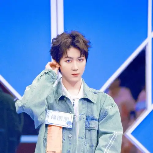 邵明明在所有的怦然心动中,你仍拔得头筹… - 堆糖,美图壁纸兴趣