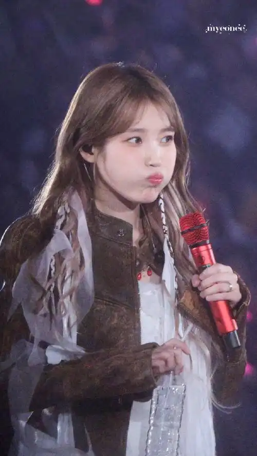 #iu李知恩世界巡回演唱会#