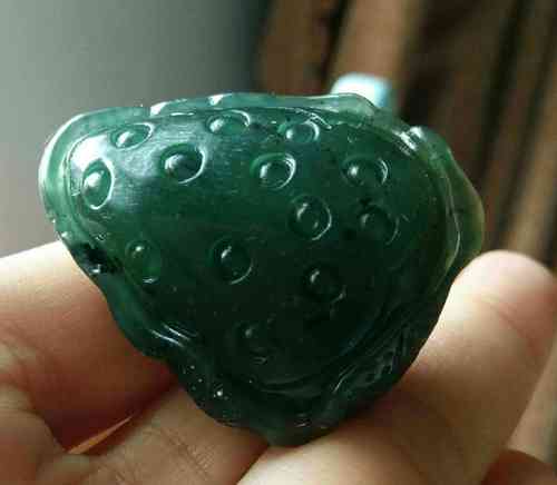 泰山玉莲蓬挂件碧玉连年有余大吊坠手工精雕辟邪玉男女捡漏证包邮