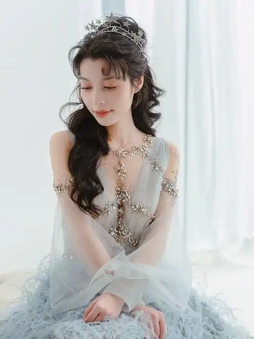 晚宴礼服女性2022新款蓝色礼服裙轻奢名媛高端婚宴气质明星主持人