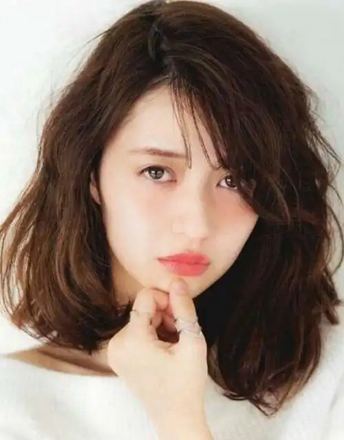 lob发型图片欣赏,lob带点卷更有魅力