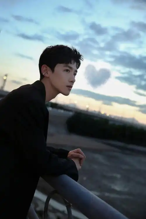 白敬亭起诉黑粉侵权 网络不是法外之地!