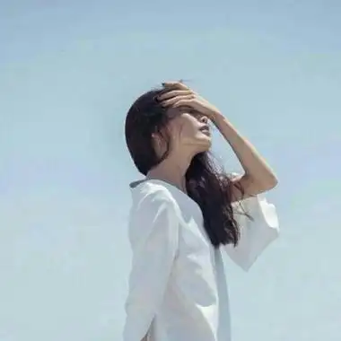 标签:侧面唯美伤感以上是关于女生侧面头像唯美伤感的文章,由美头网