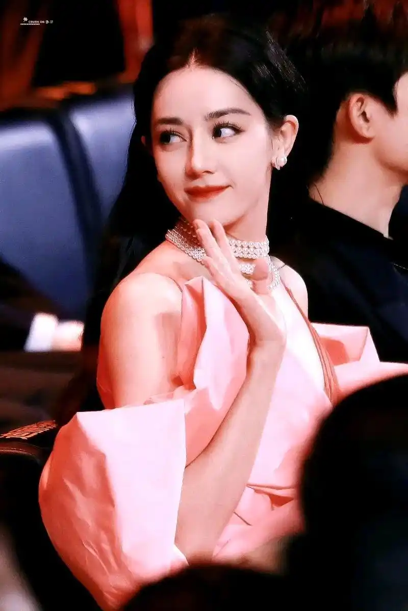 迪丽热巴就是在逃公主吧!#迪丽热巴