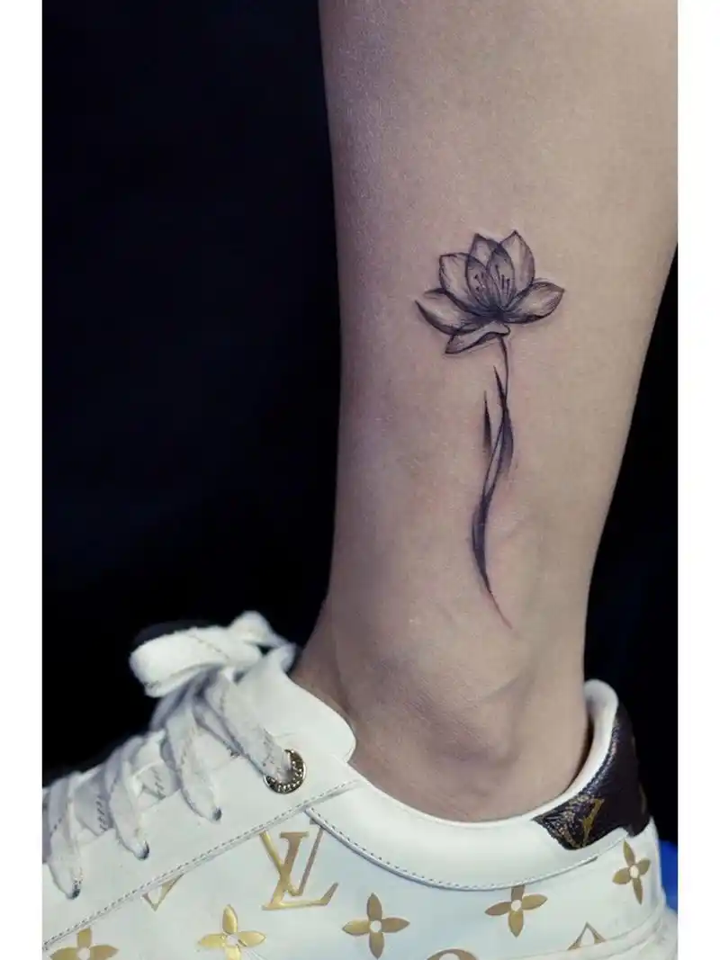 我的纹身分享 女生纹身 纹身设计 遮盖纹身 莲花纹身 荷花纹身 脚踝