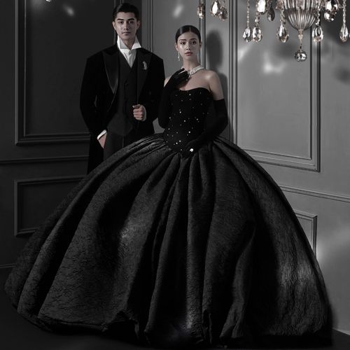 2023年影楼主题服装情侣写真拍照礼服韩版室内摄影黑色小拖尾婚纱