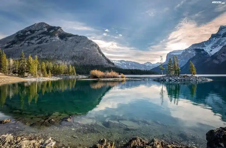 kanada, park narodowy banff, jezioro lake minnewan