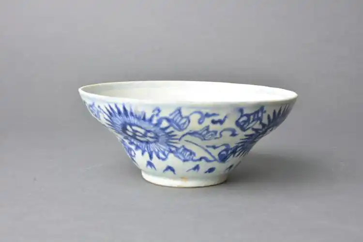 清代民窑青花曲腹碗,曲线优美,值得收藏的瓷器|陶瓷,瓷器鉴赏知识