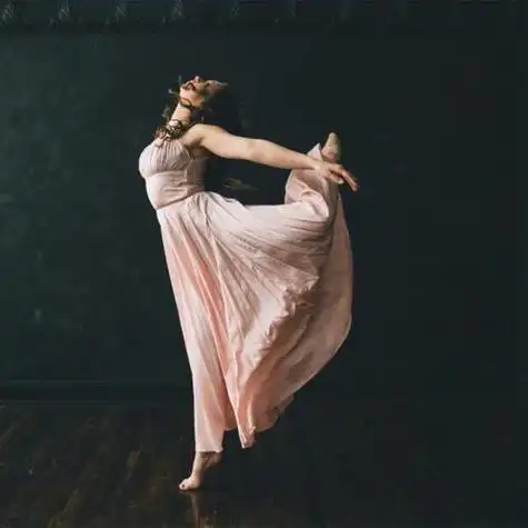 舞蹈女孩图片唯美背影图片头像 女生头像图片大全 -【爱个性】