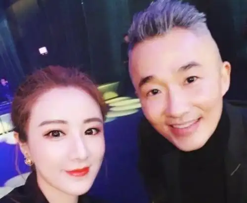 忍受病魔折磨的程雷年纪轻轻已满脸沧桑妻子对他不离不弃