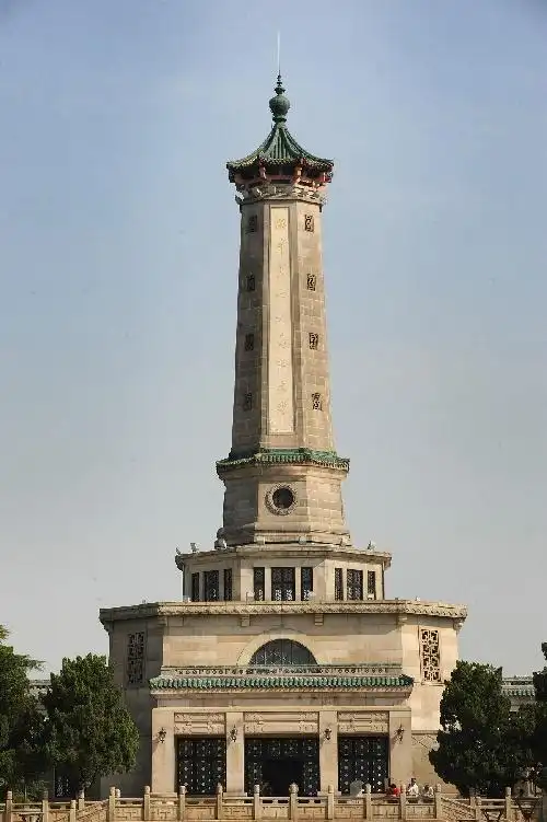 组图:长沙烈士公园烈士纪念塔维修工程主体完工