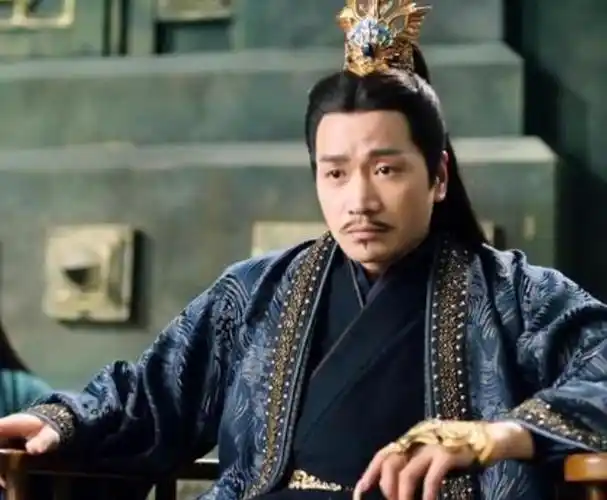 红极一时如今落魄演配角的明星何晟铭上榜最后一位自毁前程