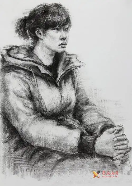 人物素描半身像优秀范画图片合集3【100幅】