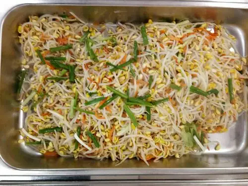 大食堂早餐菜品照片