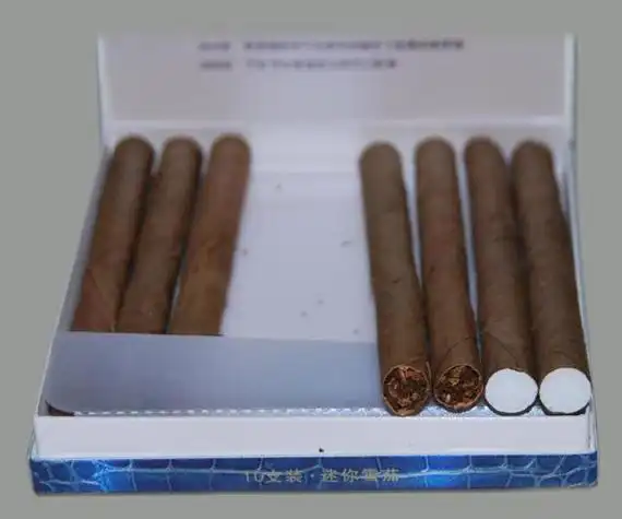 20元/包,包装设计很有个性,它一款手卷的小雪茄烟,国内迷你型雪茄中特