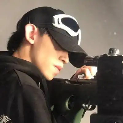 真人2021最潮最火男生头像图片超酷