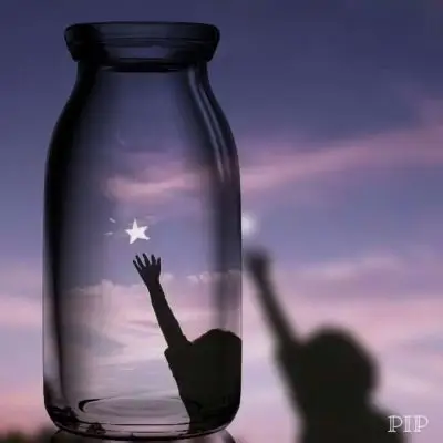 她出奇地安静,其实心里已经沧海桑_唯美图片_我要个性网