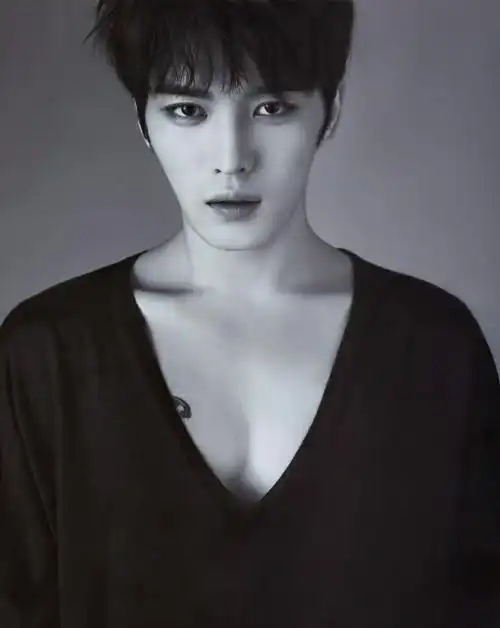 什么车银优,什么神颜,网友:韩国爱豆颜值只服他——颜霸金在中