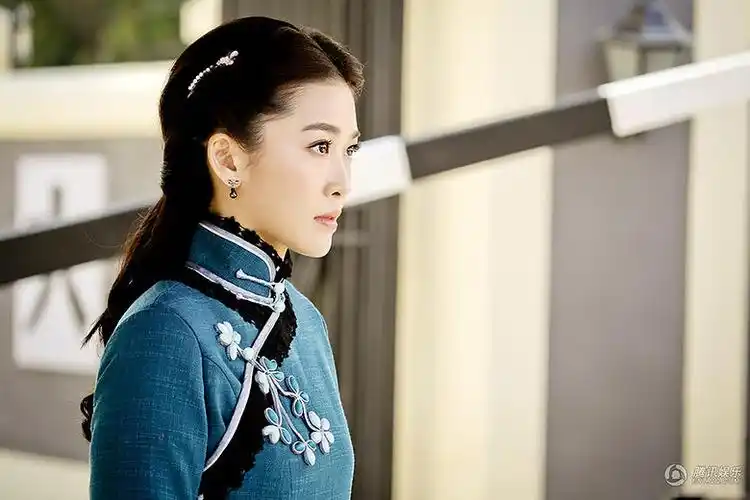 《卧底》剧照再曝光 周丽淇多面形象引垂涎