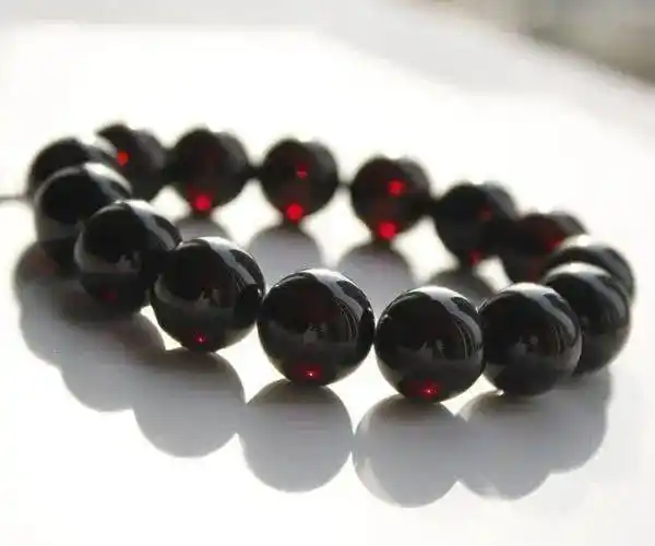 翳珀珍贵稀少那顶级翳珀怎么鉴别