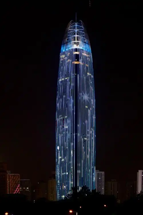 济南绿地中心,曾经的第一高楼,如今的第二高! - 芒种先生 - 图虫