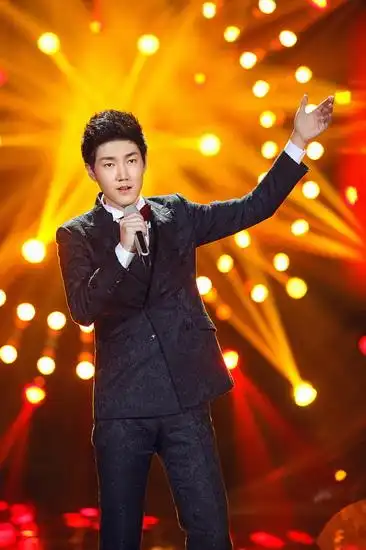 我是歌手王晰个人资料微博 王晰女友金宴竹照片