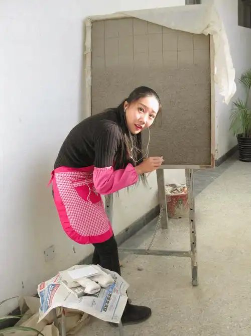 最大胆的女艺术家曹雨,和她的男性"尤物"们_作品_母亲_女孩