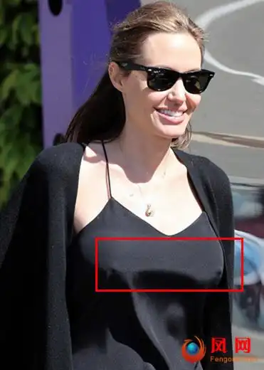 走光 凸点 不穿胸罩 林志玲全裸 范冰冰不带罩的照片