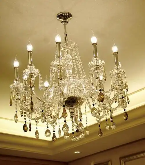 127平欧式时尚风格客厅水晶灯效果图_装修图片-保障网装修效果图