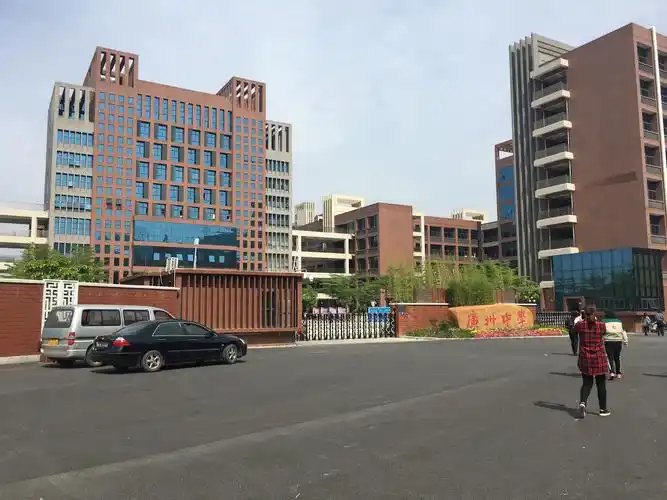 417直击神秘的广州中学凤凰校区到底是怎样的高中